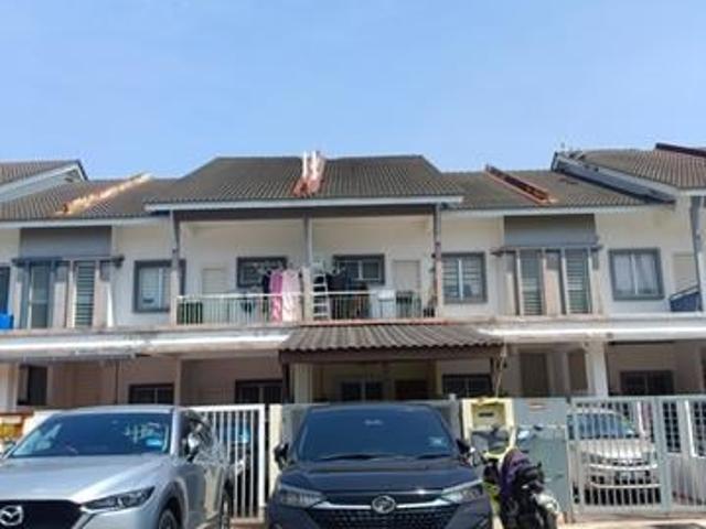 Townhouse for rent in Petaling, Subang Jaya