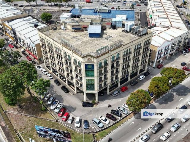 Shop for sale in Malaka