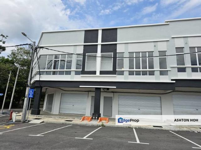 Shop for sale in Malaka