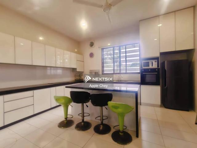 Shop for sale in Kuching