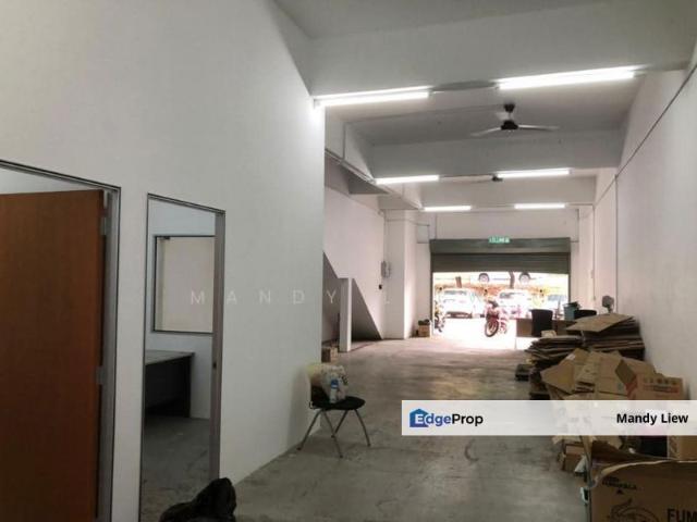 Shop for rent in Shah Alam, Petaling