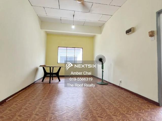 Shop for sale in Johor