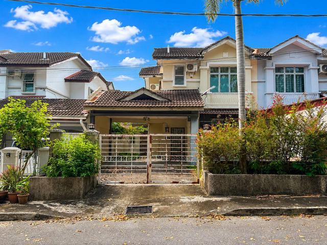 Residential House for sale in Malaka