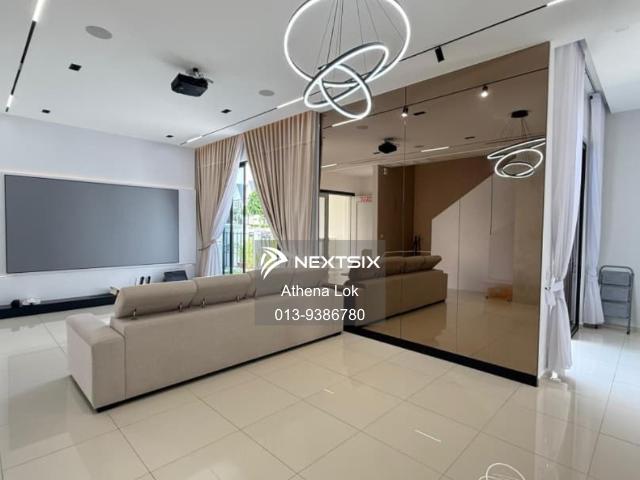 Shop for sale in Johor