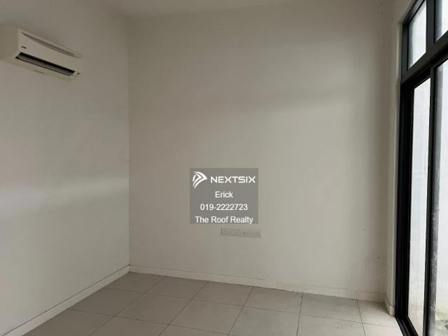 Property for sale in Malaka
