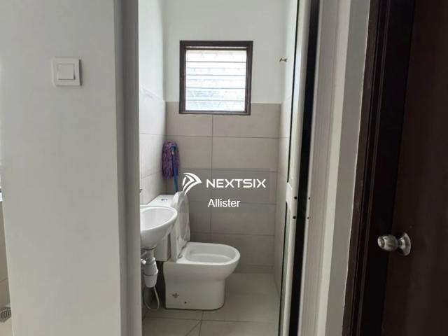 Warehouse for rent in Kuching