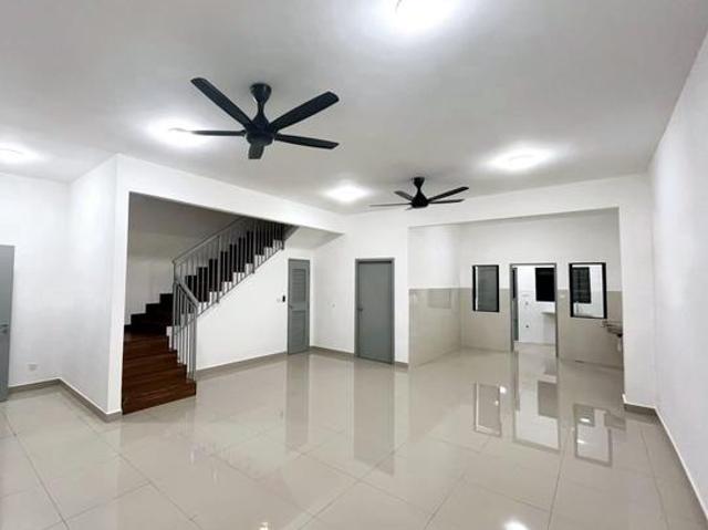Terraced House for rent in Petaling, Alam Impian
