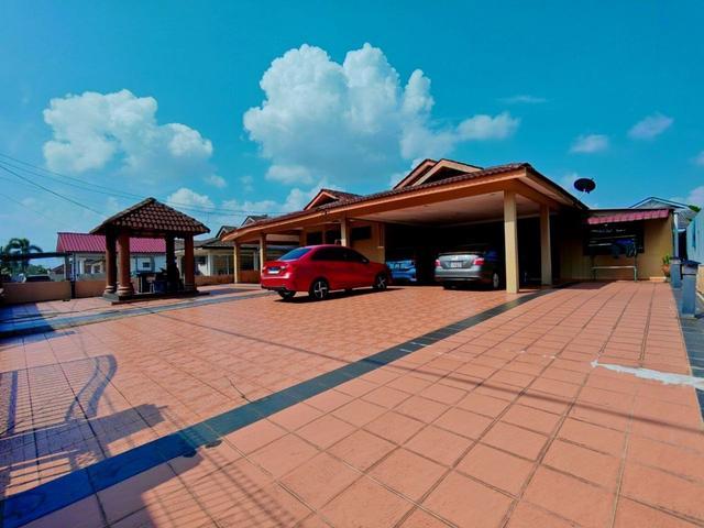 Bungalow for sale in Kajang, Langat