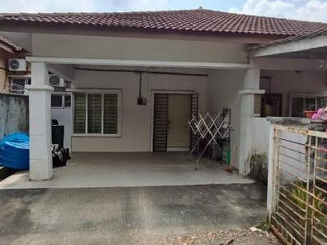 Terraced House for sale in Tanjong Sepat, Selangor