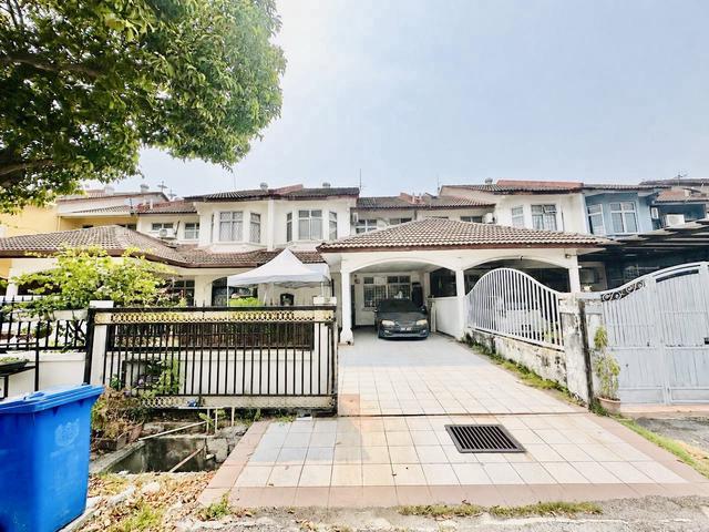 Terraced House for sale