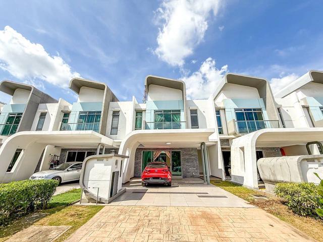 Terraced House for sale in Tanjong Sepat, Selangor