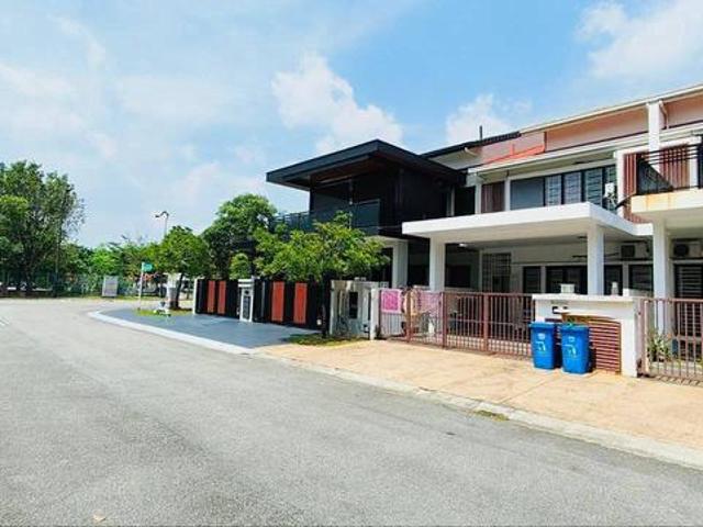 Terraced House for sale in Alam Impian, Selangor