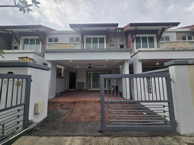 Terraced House for rent in Petaling, Alam Impian