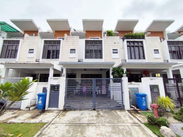 Terraced House for sale in Alam Impian, Selangor