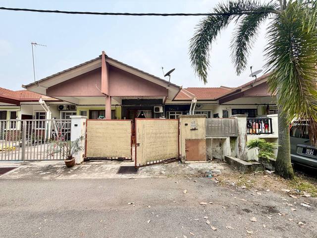 Terraced House for sale in Zon Perindustrian Bebas Telok Panglima Garang, Teluk Panglima Garang