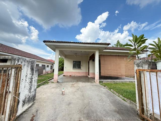 Bungalow for sale in Petaling, Subang Jaya