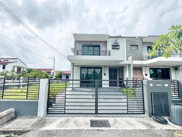 Terraced House for sale in Tanjong Sepat, Selangor