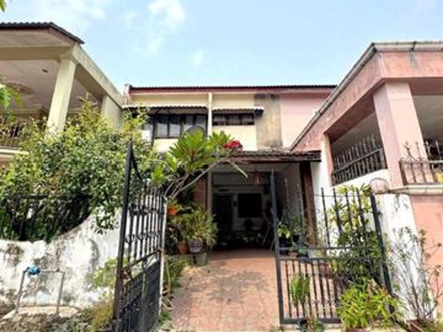 Terraced House for sale in Langat, Selangor