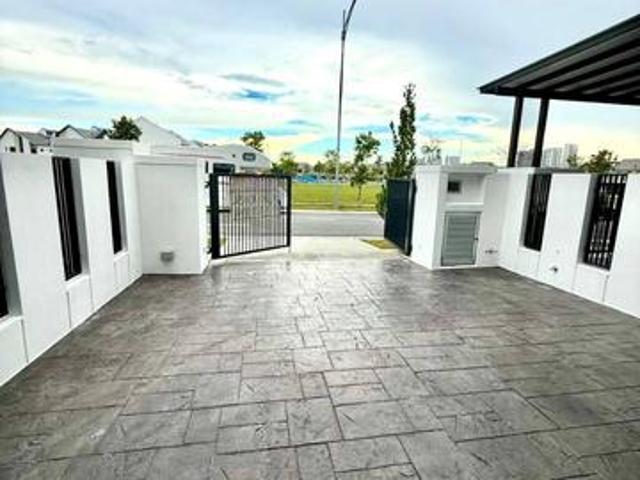 Terraced House for sale in Tanjong Sepat, Selangor