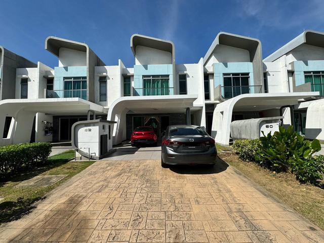 Terraced House for sale in Tanjong Sepat, Selangor