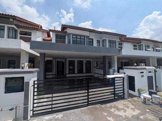 Terraced House for sale in Alam Impian, Selangor