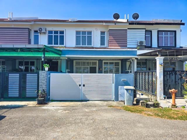 Terraced House for sale in Banting, Selangor