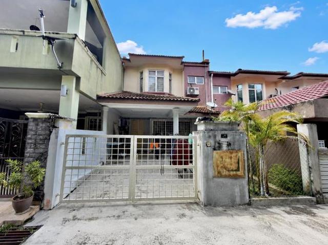 Terraced House for sale in Langat, Selangor
