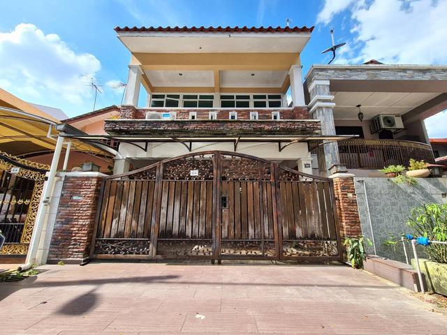 Terraced House for sale in Country Heights Damansara, Kuala Lumpur