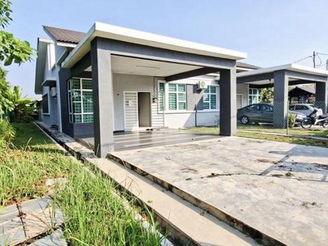 Residential House for sale in Malaka