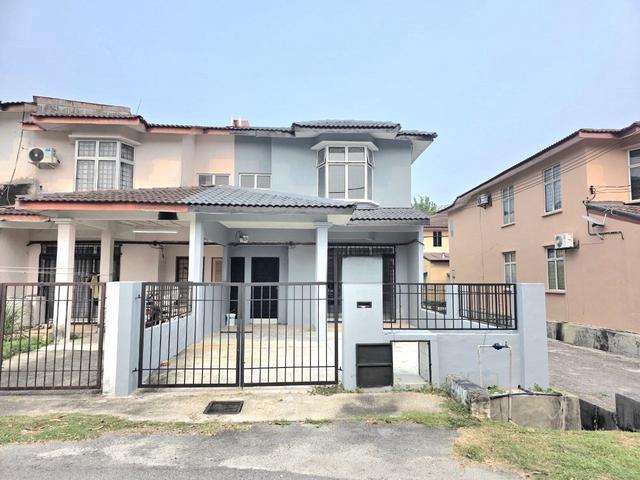 Terraced House for sale in Bandar Baru Salak Tinggi, Sepang