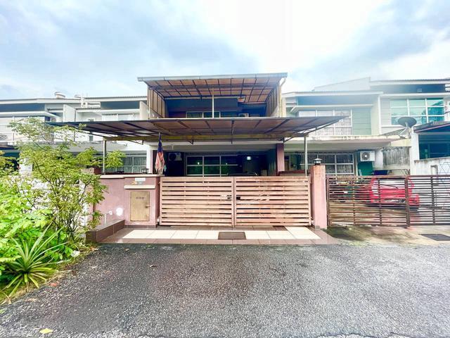 Terraced House for sale in Tanjong Sepat, Selangor