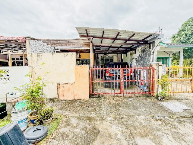 Terraced House for sale in Tanjong Sepat, Selangor