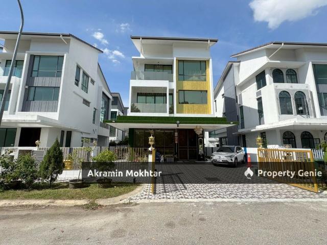 Bungalow for sale in Selangor