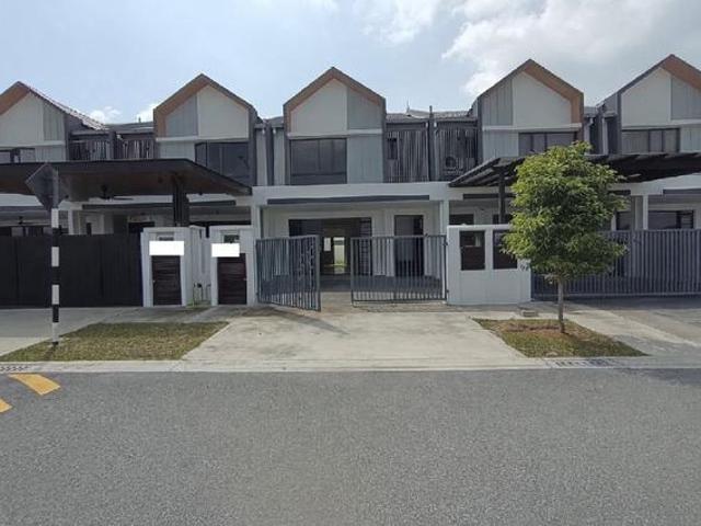 Terraced House for sale in Tanjong Sepat, Selangor