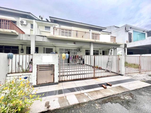 Terraced House for sale in Sungai Pelek, Sepang