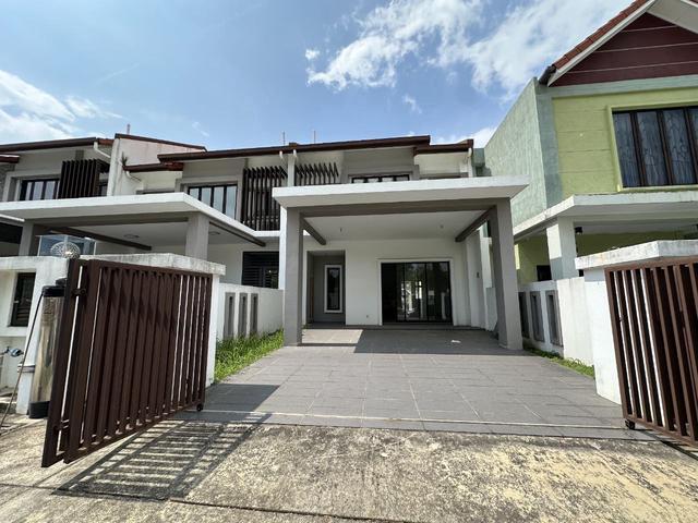 Terraced House for sale in Alam Impian, Selangor