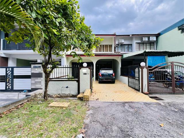 Terraced House for sale in Country Heights Damansara, Kuala Lumpur
