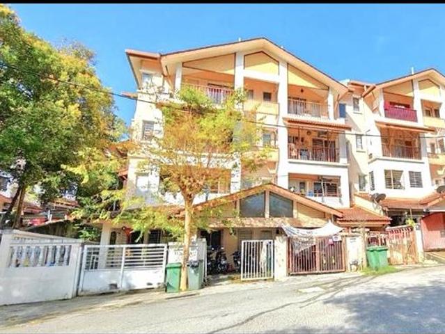 Townhouse for sale in Selayang, Selangor