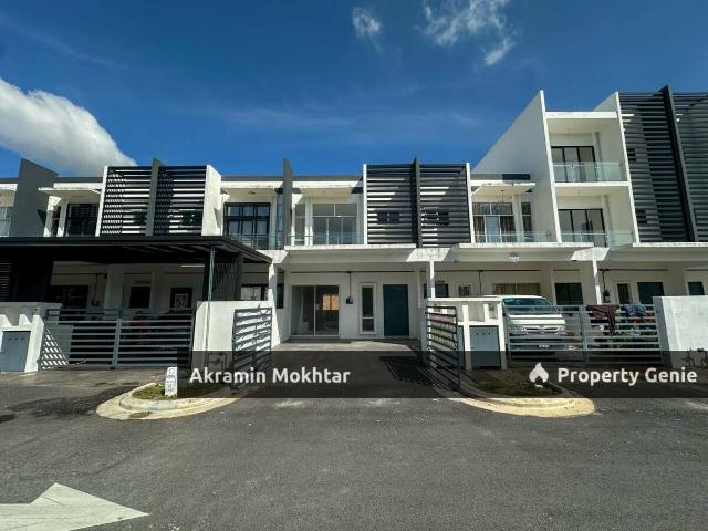 Terraced House for sale in Tanjong Sepat, Selangor