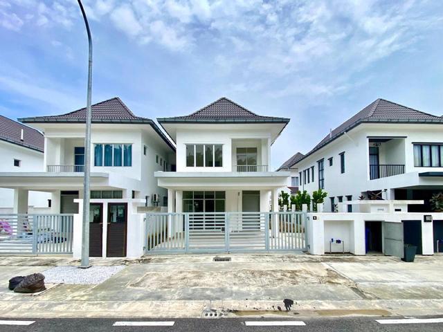 Residential House for sale in Petaling, Alam Impian