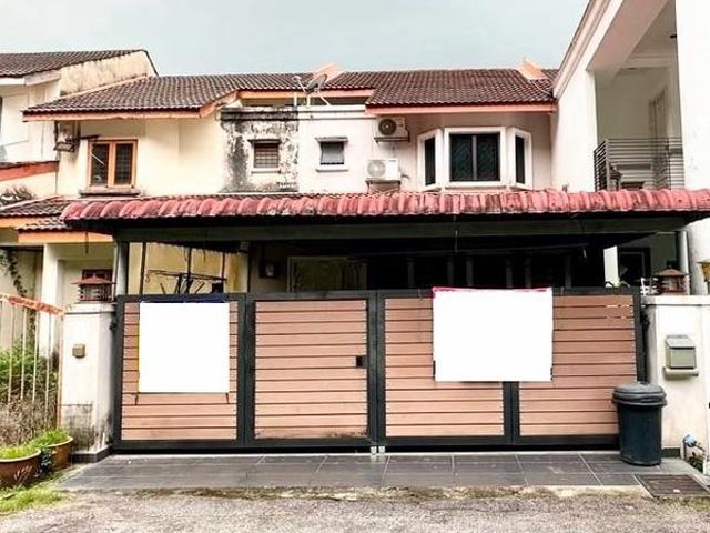 Terraced House for sale in Langat, Selangor