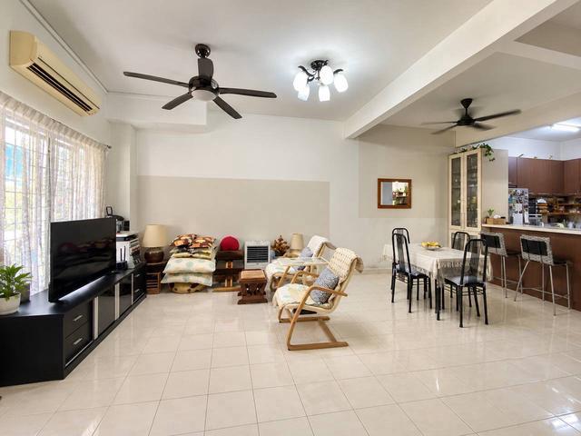 Terraced House for sale in Seri Kembangan, Majlis Bandaraya Subang Jaya