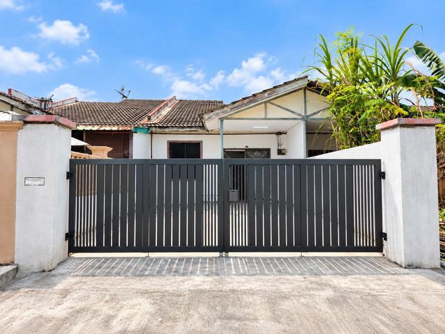Terraced House for sale in Bukit Jelutong, Shah Alam