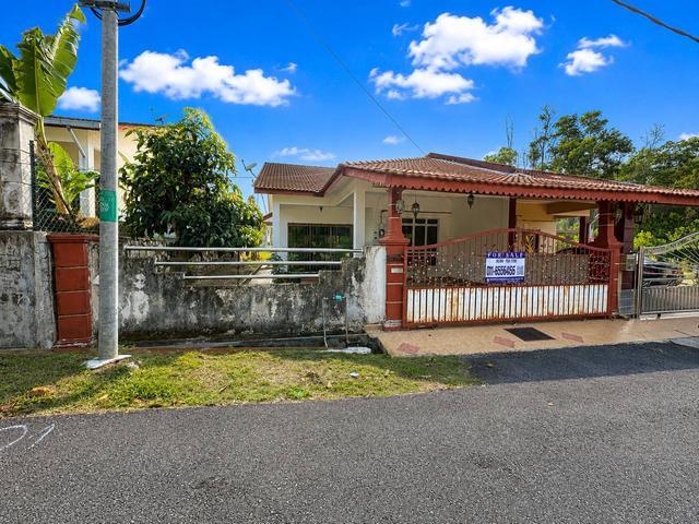 Residential House for sale in Malaka