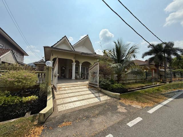 Bungalow for sale in Selayang, Selangor