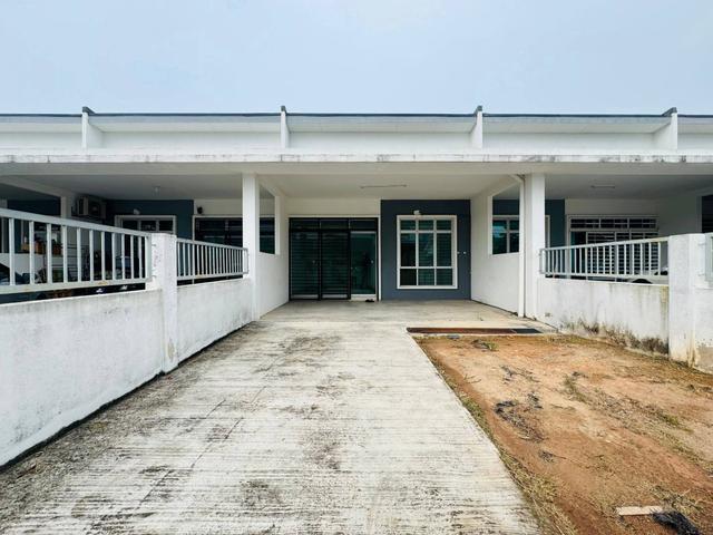 Terraced House for sale in Banting, Selangor