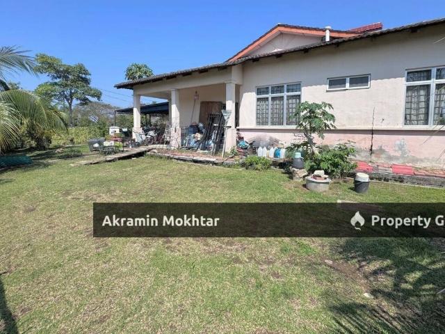 Residential House for sale in Tanjong Sepat, Selangor