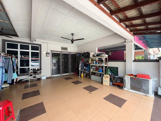 Terraced House for sale in Gedong