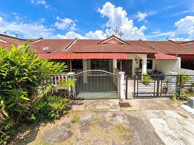 Terraced House for sale in Tampin