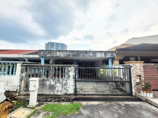 Terraced House for sale in Country Heights Damansara, Kuala Lumpur